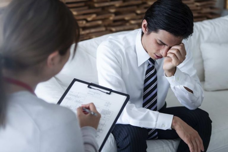 メンタルヘルスケアとは？職場で取り組むべき理由と4つのケア