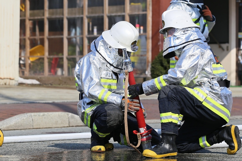 避難訓練の実施には消防署への報告や立ち会いが必要？