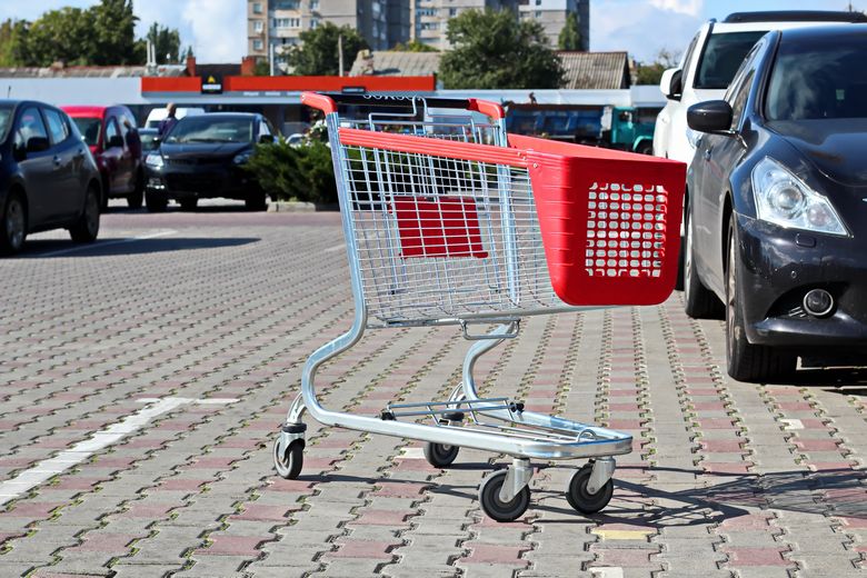 駐車場で発生する事故の対策は 店舗側への責任問題についてご紹介 売場の安全 Net