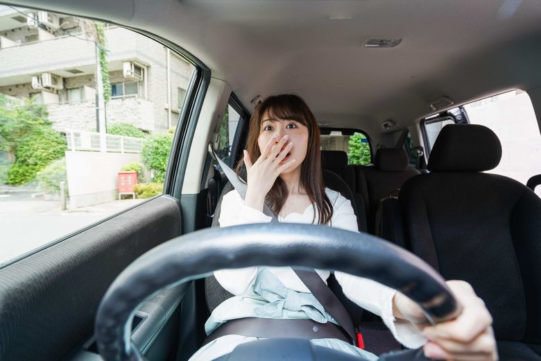 車をぶつけた ぶつけられた 交通事故発生時に取るべき対応とは 売場の安全 Net